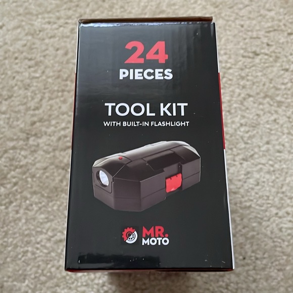 Mr. Moto 24pc Tool Kit - Picture 2 of 3